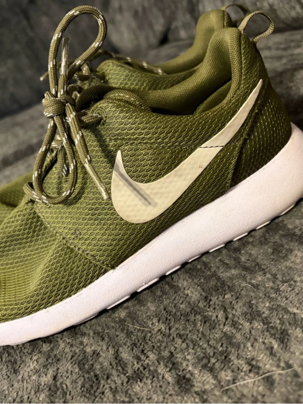 Nike Roshe Moss Olive green size 7